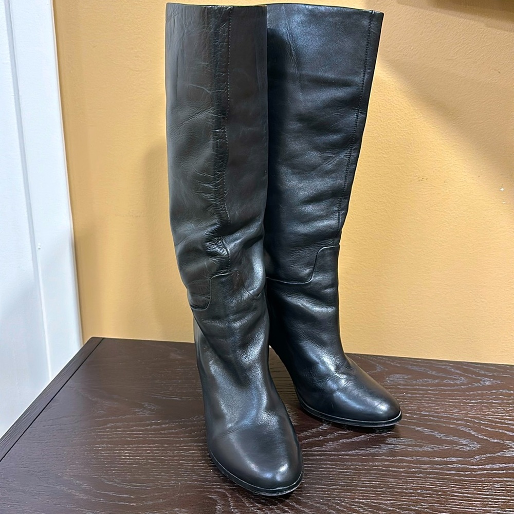 Lord & Taylor Black Leather Knee High Boots Size 8